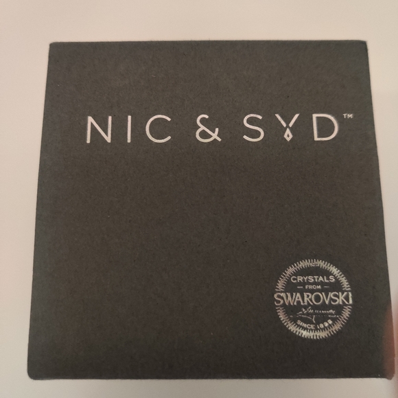 NIC & SYD Men's Classic Watch - Picture 5 of 6